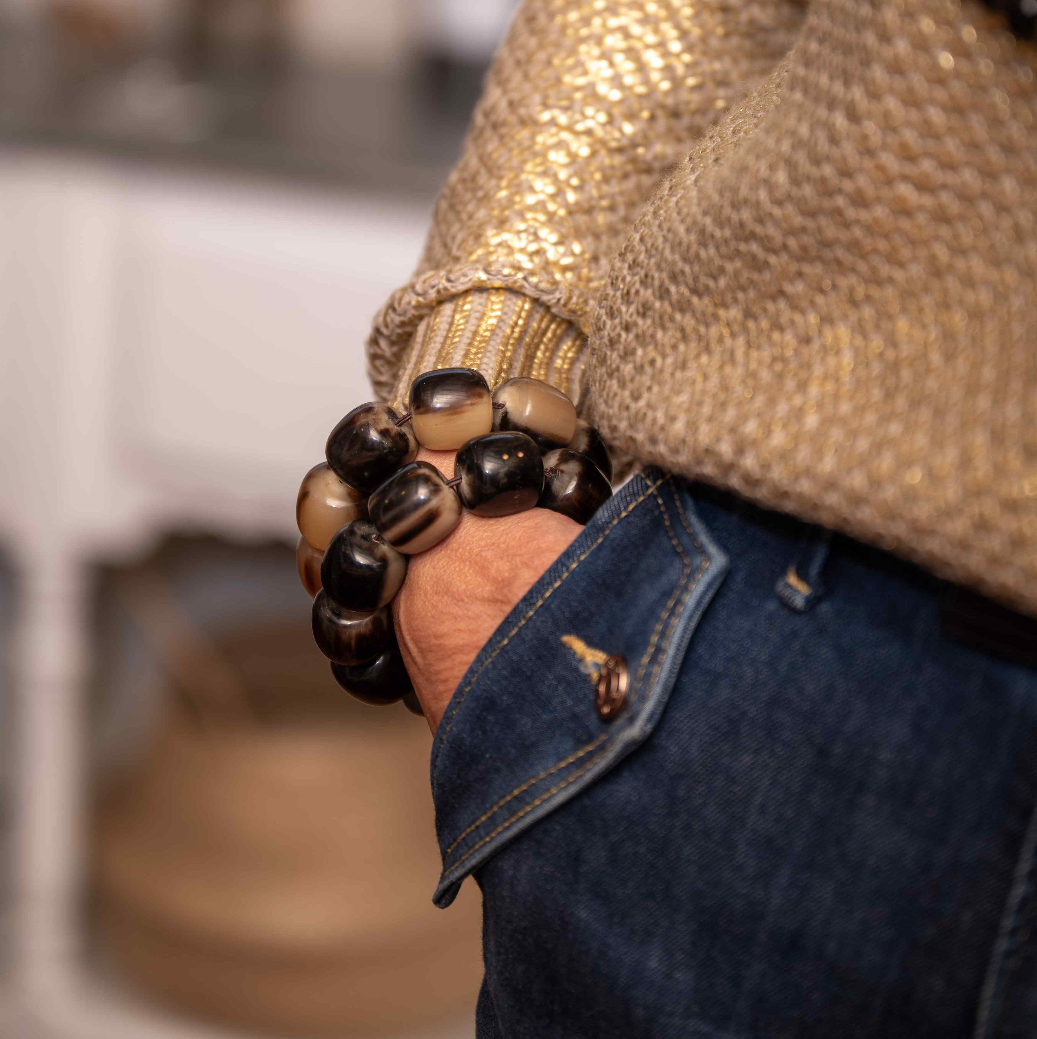 Bracelet PHARELL composé de grosses perles de corne naturelle