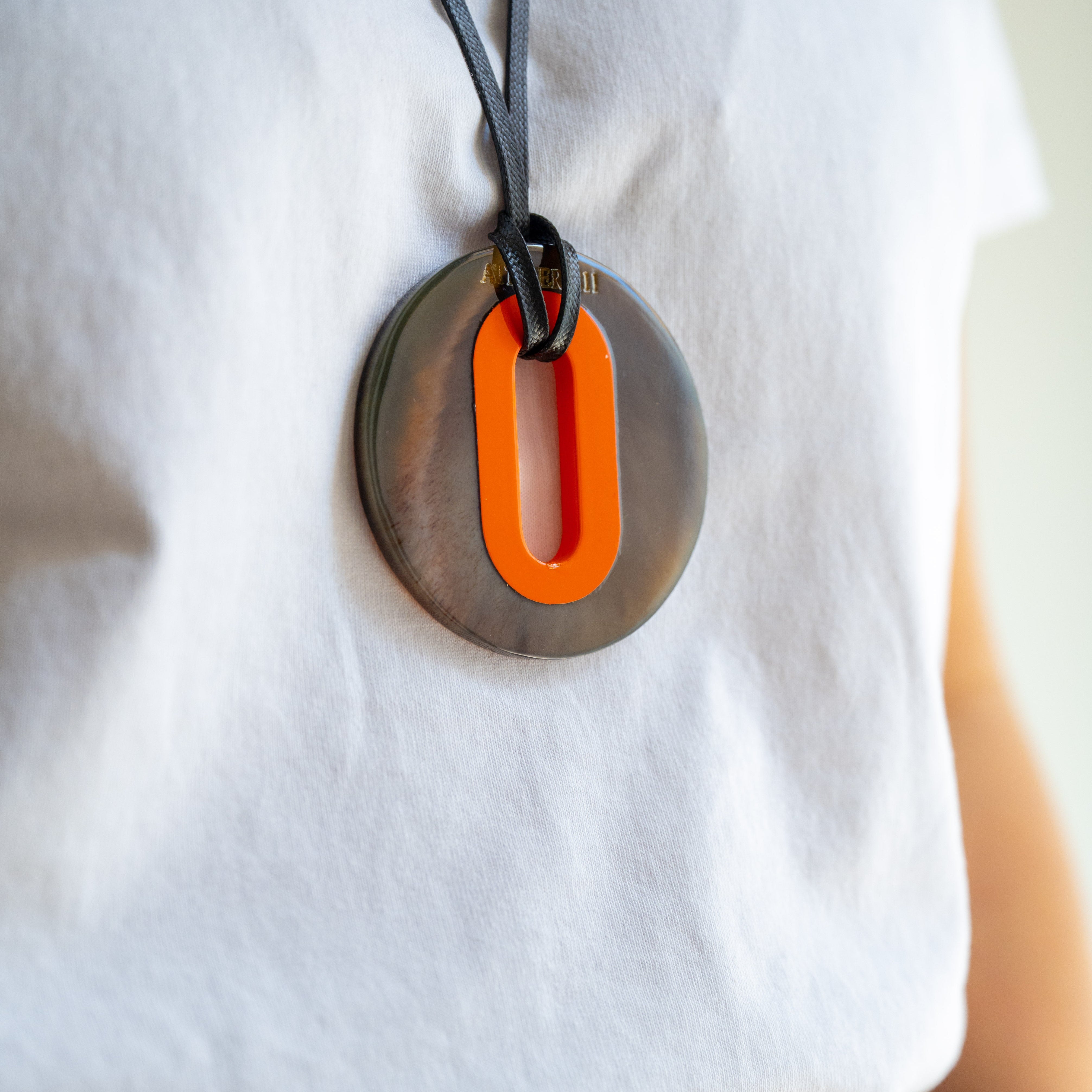 Pendentif Alice Corne Brune Orange