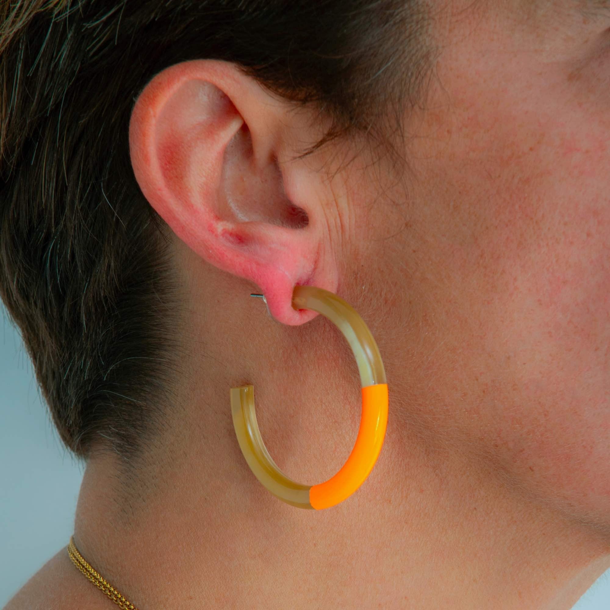 ATELIER1811 Créoles Kathleen Orange Fluo