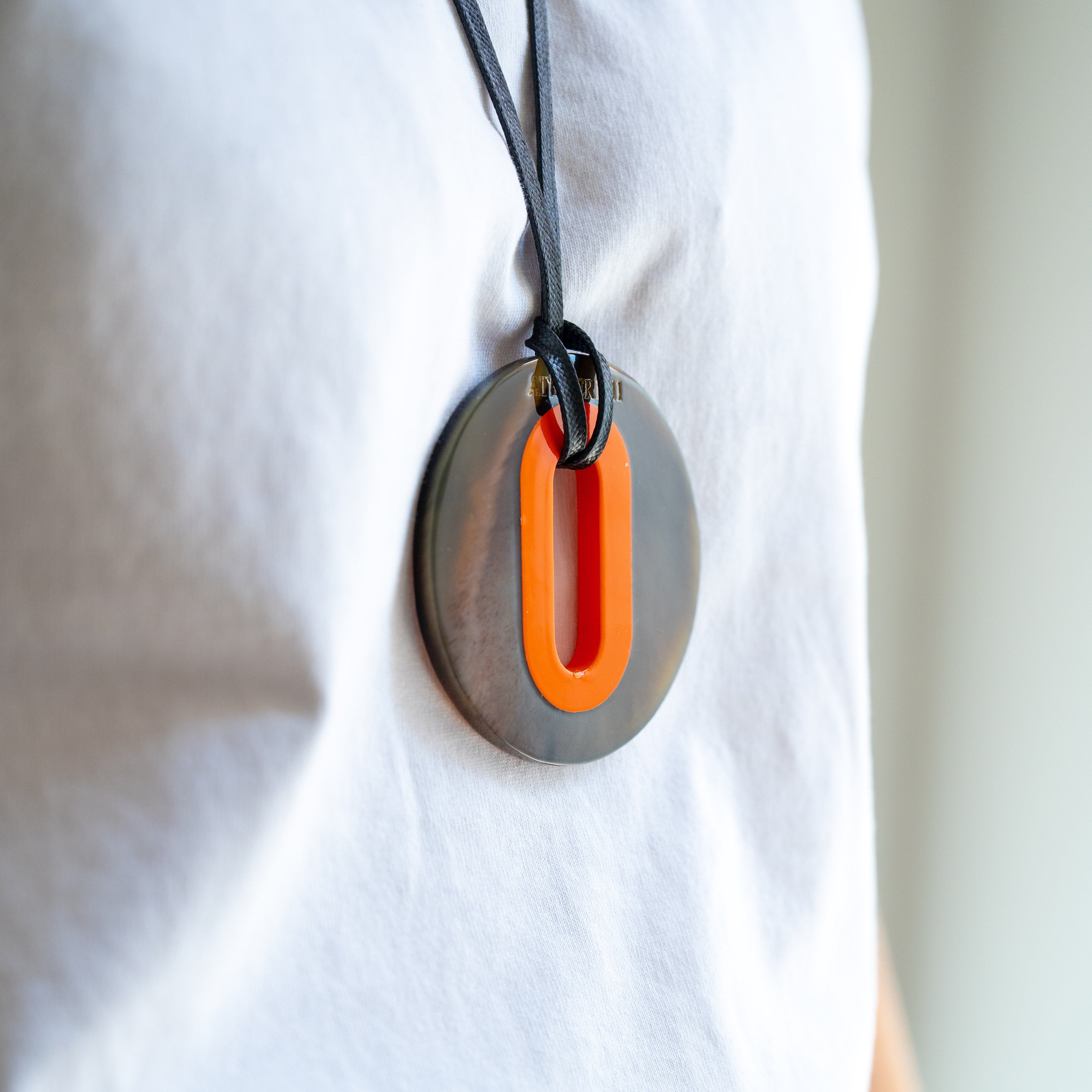 Pendentif Alice Corne Brune Orange