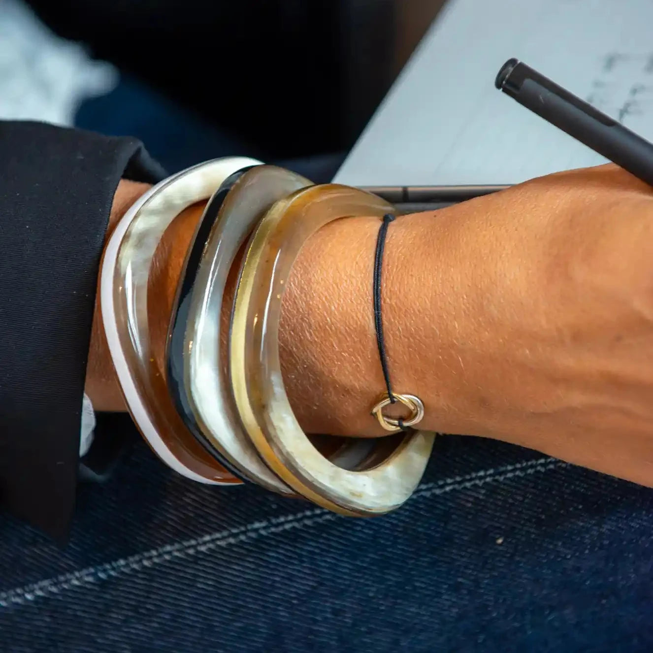 ATELIER1811 Bracelets Basile Noir Doré et Blanc 