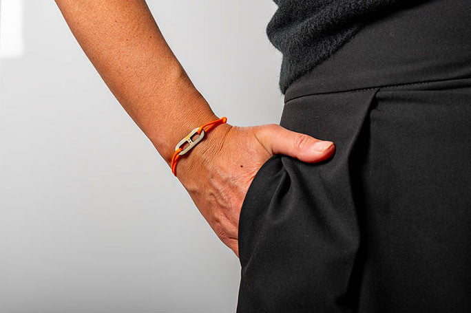 ATELIER1811  Maillon Martin sur lien orange reversible corne Claire 