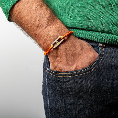ATELIER1811  Maillon Martin Bleu sur lien Orange. Bracelet mixte 