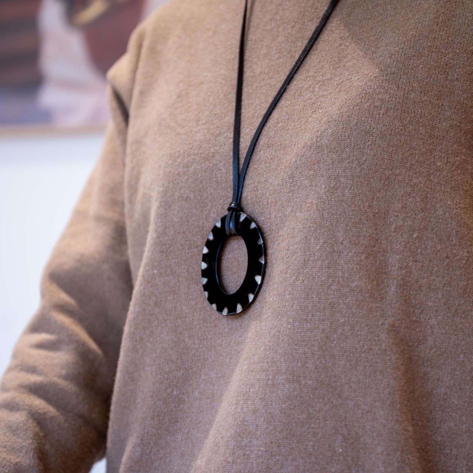 ATELIER1811 Pendentif Colette Naturel Noir & Blanc