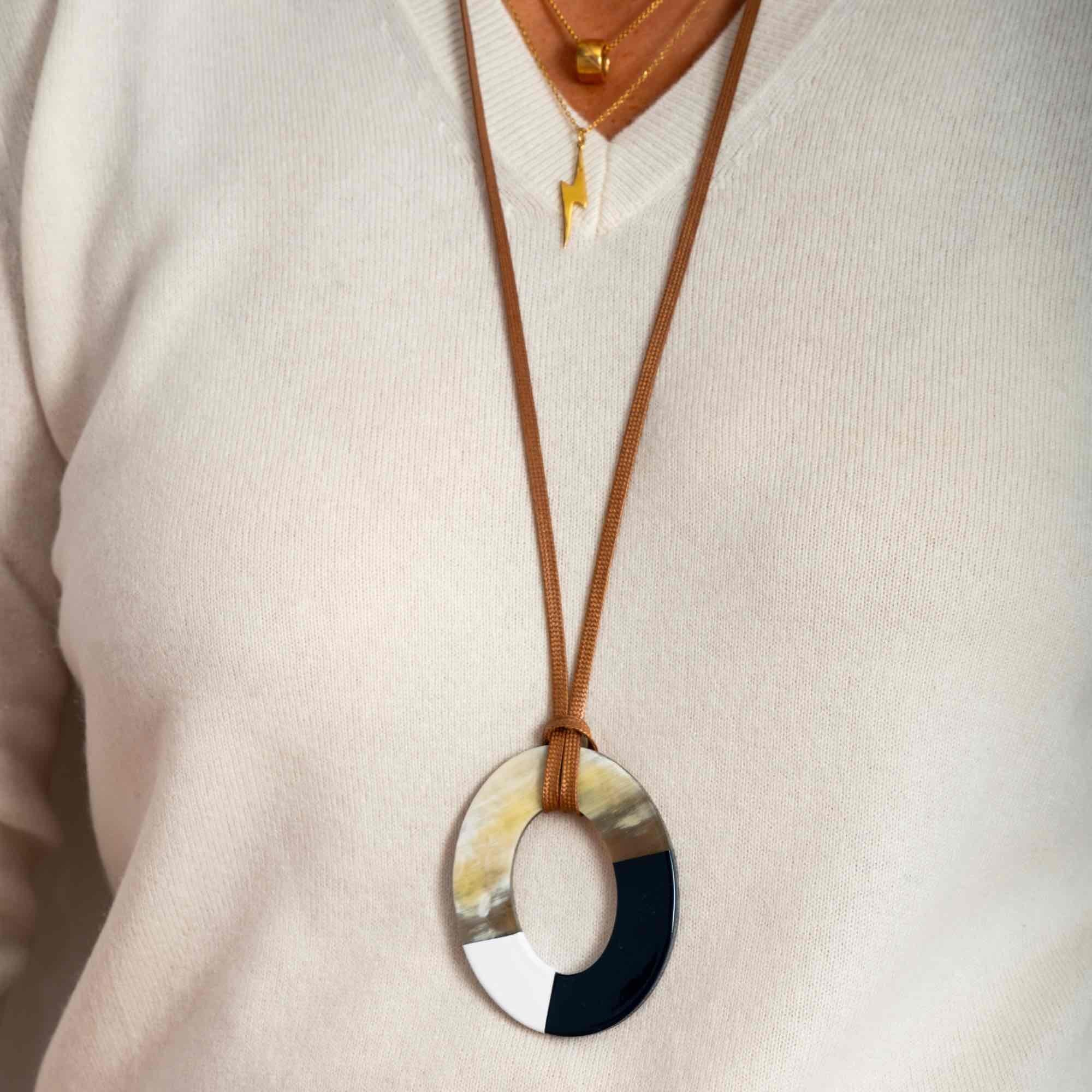 ATELIER1811 Pendentif Ovale Berenice 