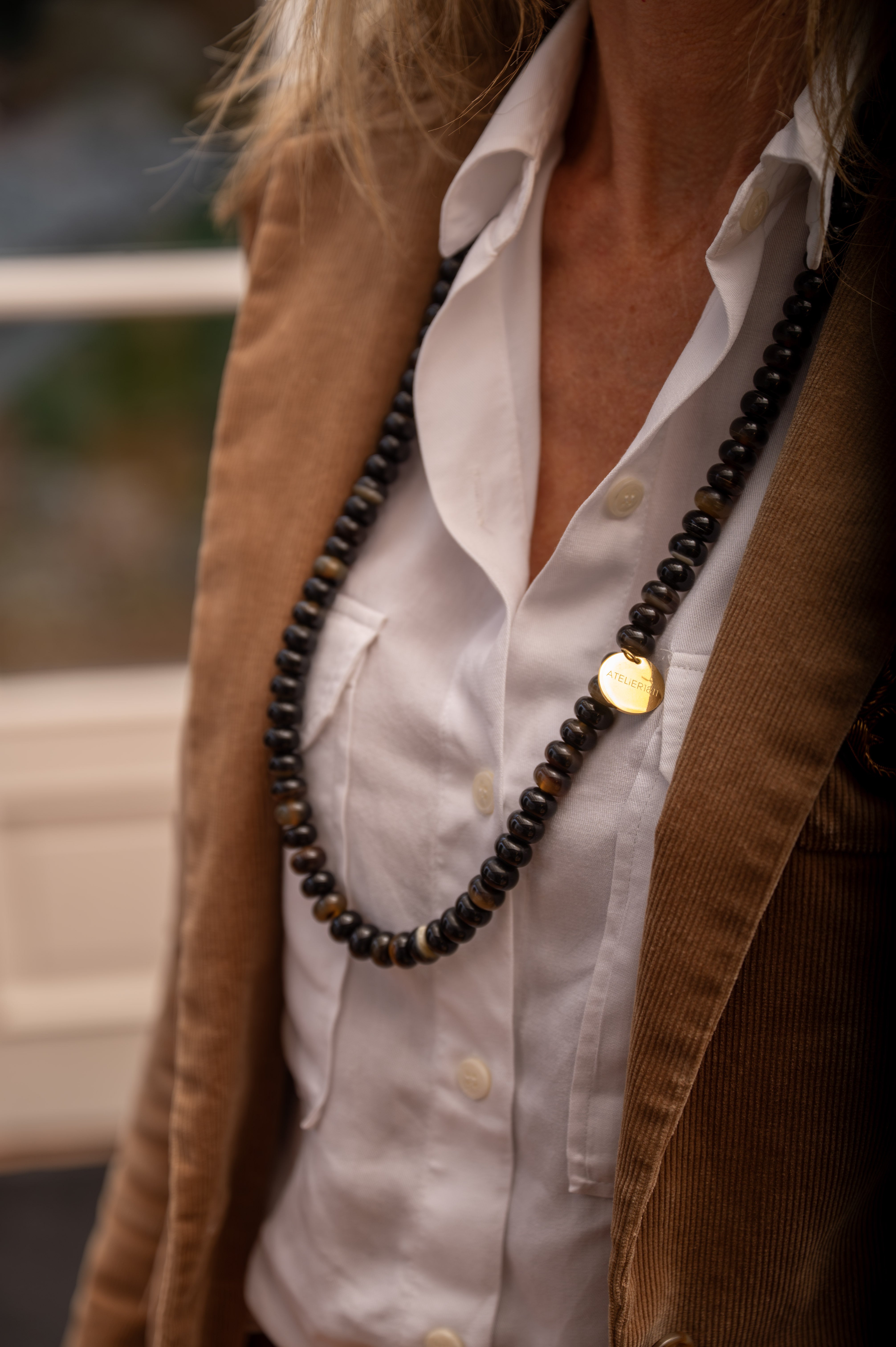 ATELIER1811  Sautoir Scarlett en perles de corne naturelle Brune