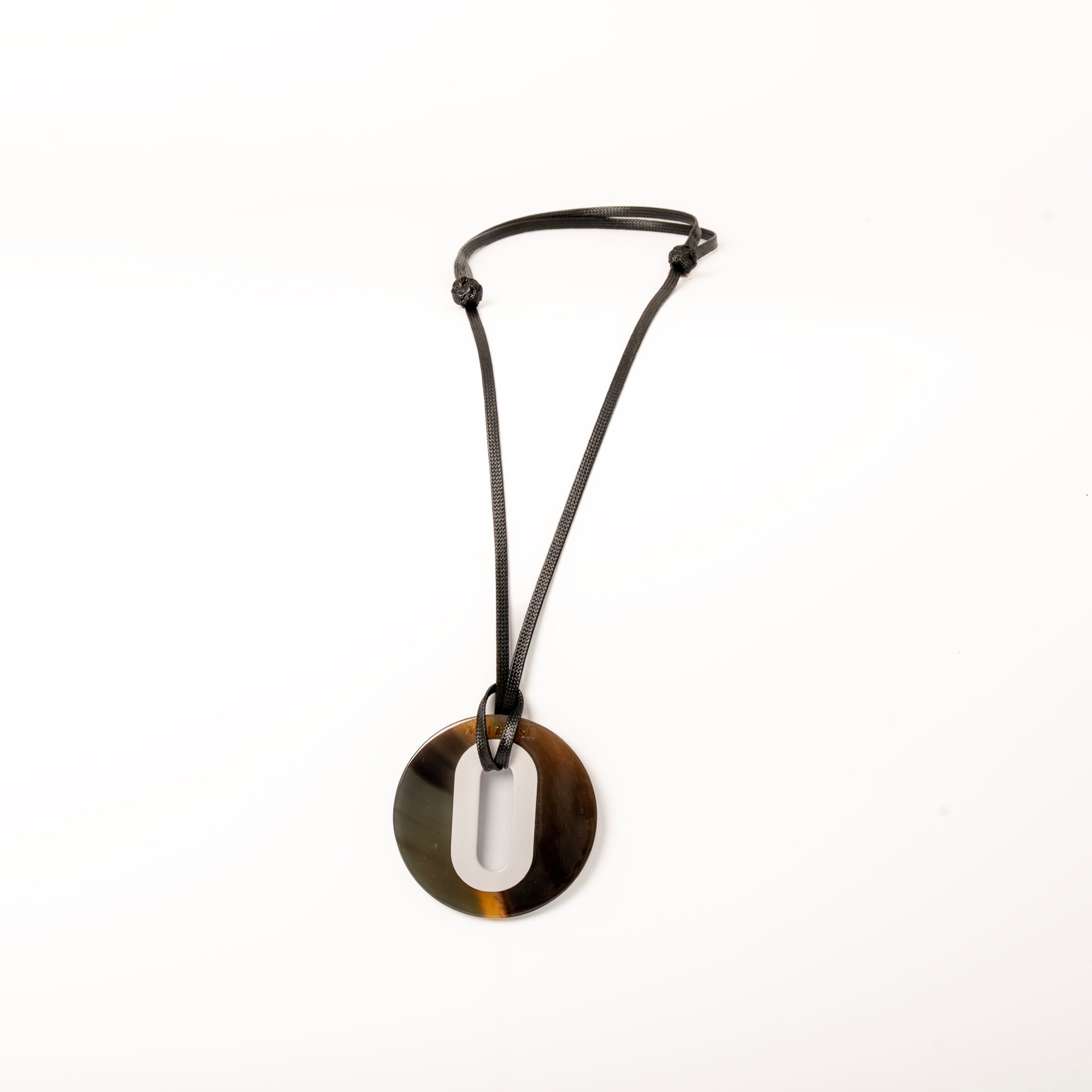 Pendentif Alice Corne Brune Blanc